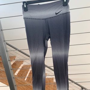 Nike leggings